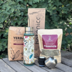 Kit Termo Mate Botánico - Edición Especial Botanica · Con Yerba y Churna en repuesto doypack